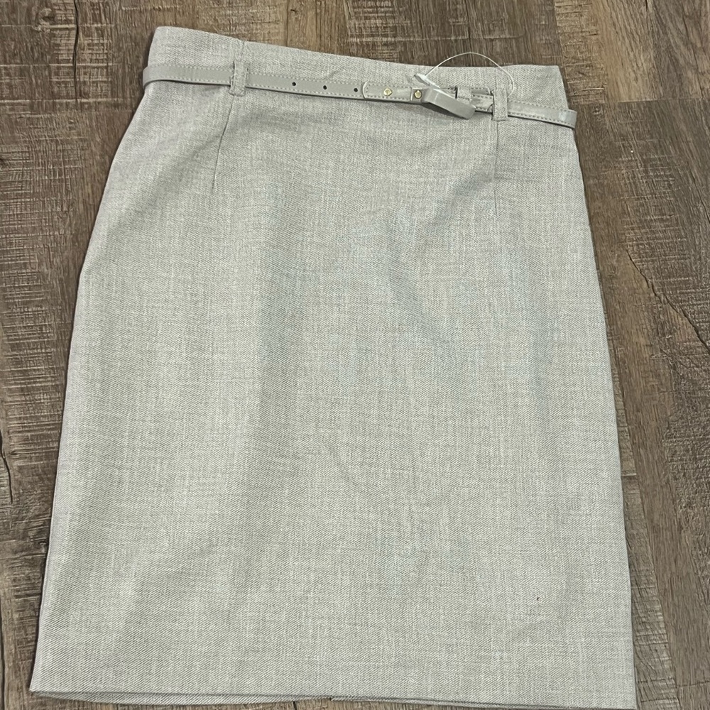 Nwt h&m Classic tan Pencil Skirt with Belt woman’s 4